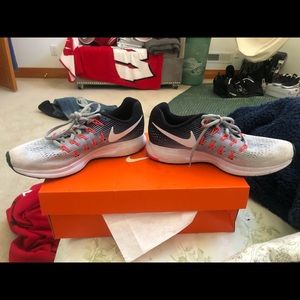 Nike Shoes - Nike running shoes Nike Shoes - Nike running shoes